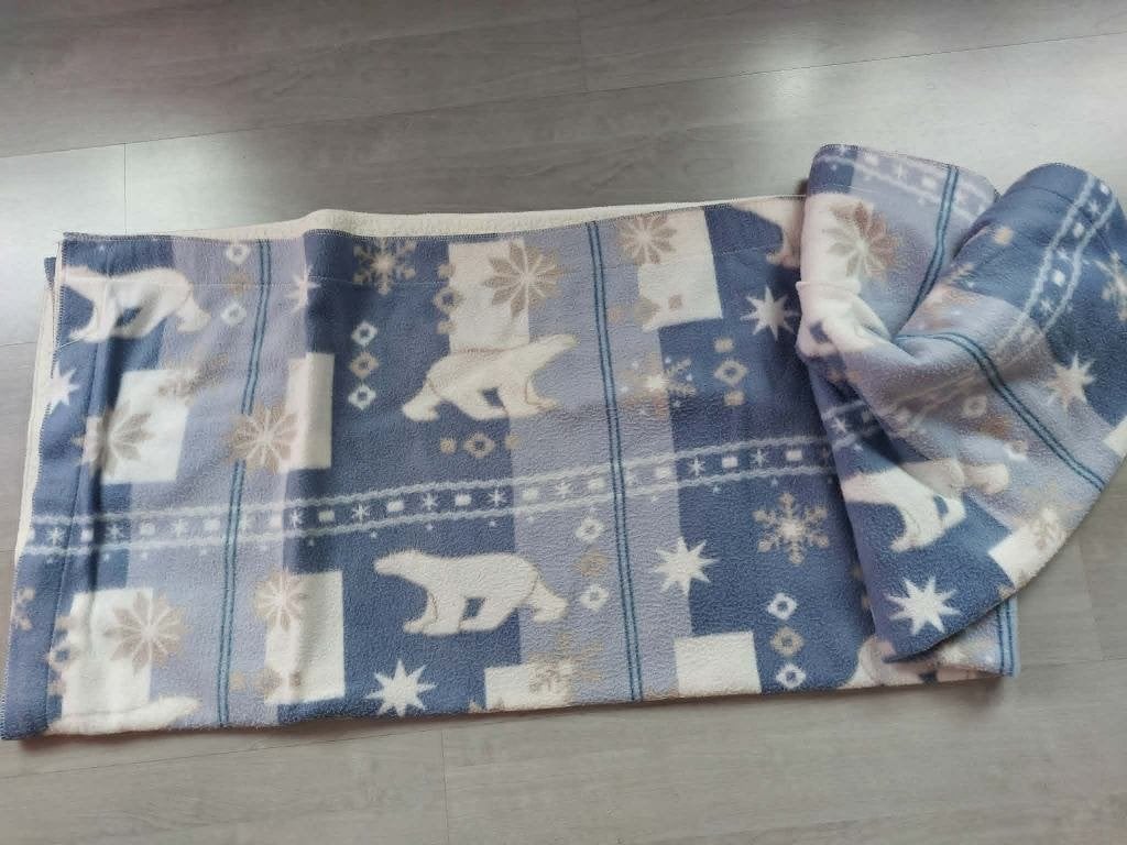 Fleece deken met print Kerstthema 180x140 Mooie staat, Huis en Inrichting, Woonaccessoires | Plaids en Woondekens, Ophalen, Zo goed als nieuw