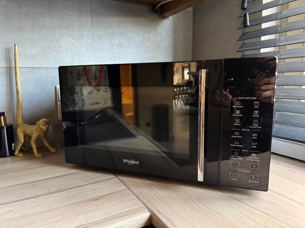 Whirlpool MWP 295 B, Elektronische apparatuur, Ophalen, Zo goed als nieuw, Vrijstaand, Combi-microgolfoven