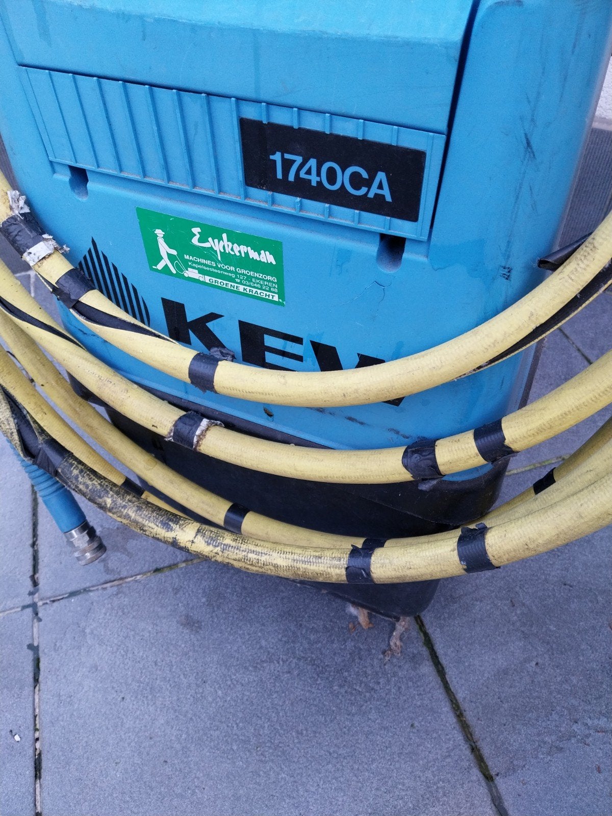 K.E.W en bon état d'usage, Enlèvement