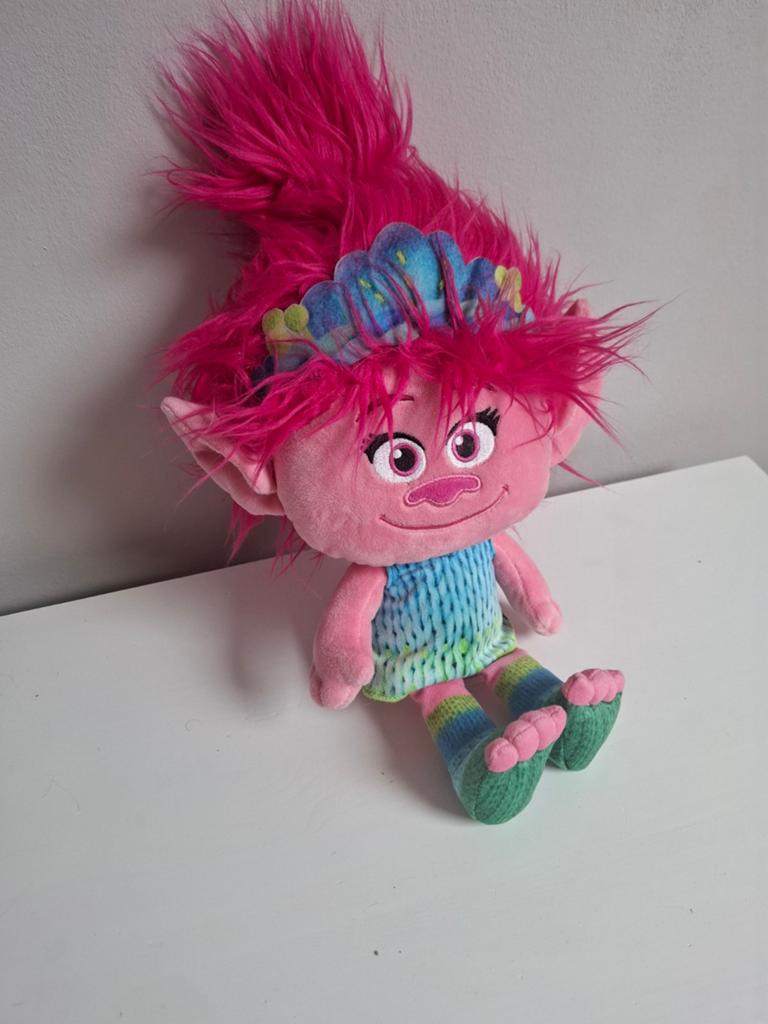 Trolld knuffel, Ophalen