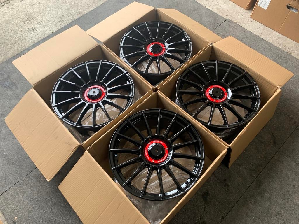 Nieuwe 19 inch oz superturismo reps ! 5x112, Auto-onderdelen, Banden en Velgen, Ophalen, Nieuw, 19 inch, Velg(en)