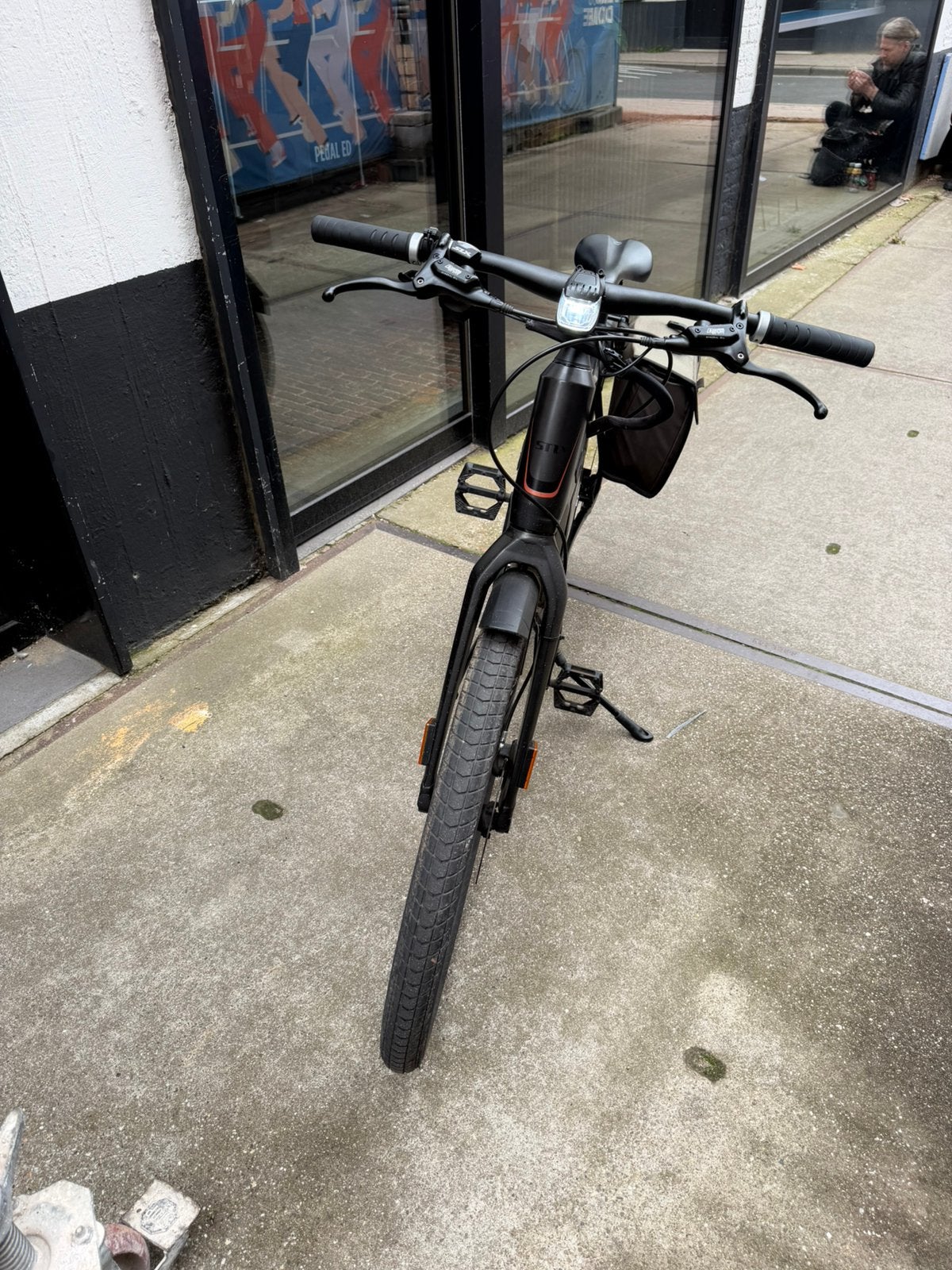 Prachtig onderhouden fiets – met bijzondere voorgeschiedenis, Enlèvement, Comme neuf, 30 à 50 km par batterie, Stromer