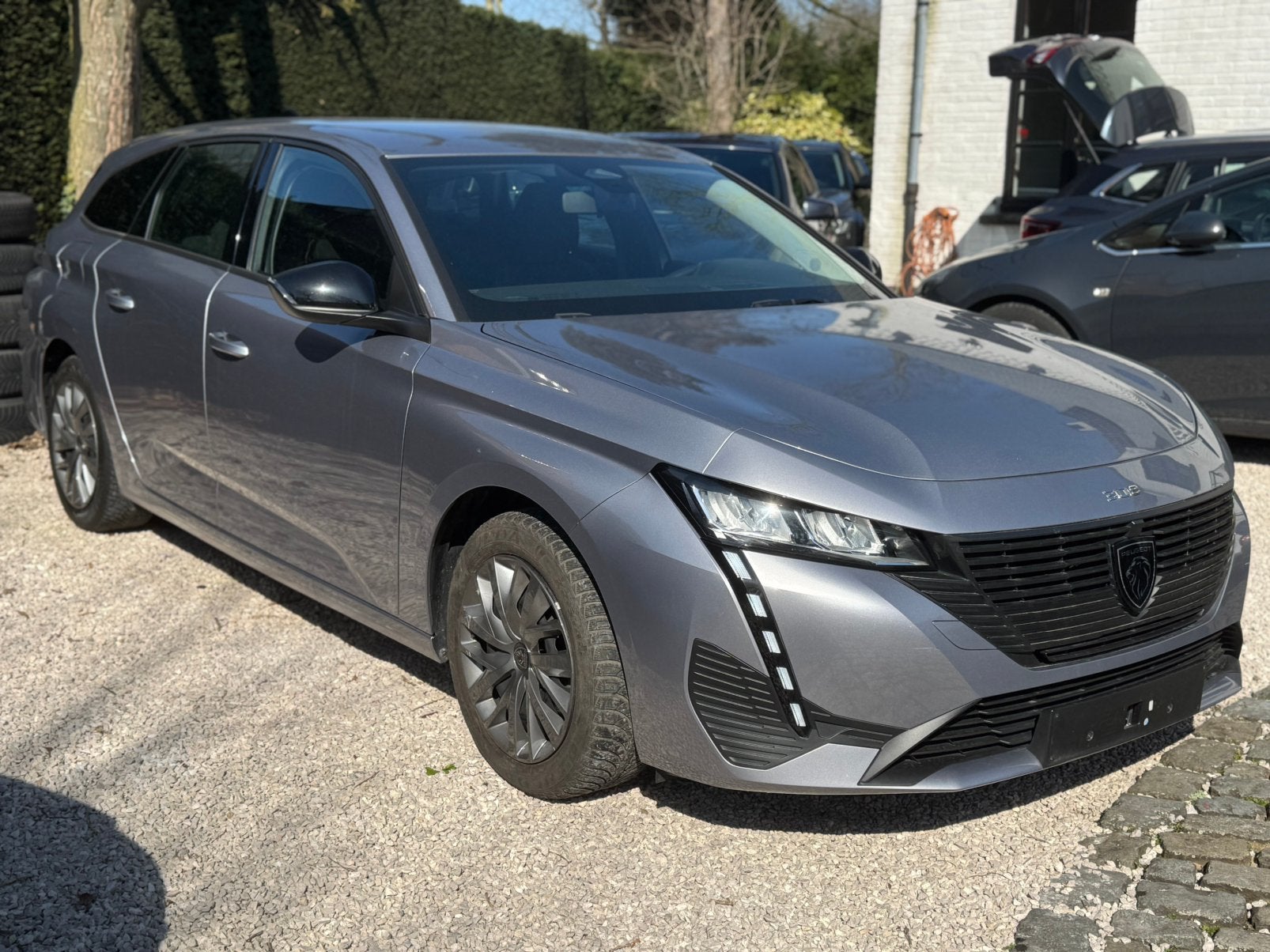 Peugeot 308 1.2i benzine - 2022*57000KM*Carplay*ZEER PROPER!, Voorwielaandrijving, Dealer onderhouden, Bluetooth, Euro 6