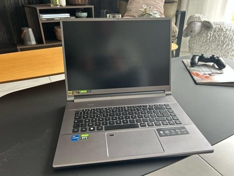 Mini Led ecran 32GB DDR5 / QHD 240Hz – ÉTAT IMPECCABLE, 32 GB, 16 pouces, Comme neuf, 4 Ghz ou plus