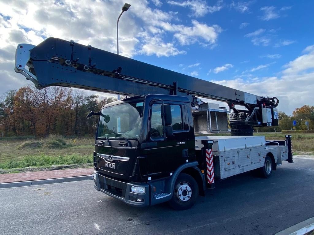 Occasie : AMAK 80 aluminium autokraan op MAN 8.190 bj 2021, MAN, Zwart, Bedrijf, Radio