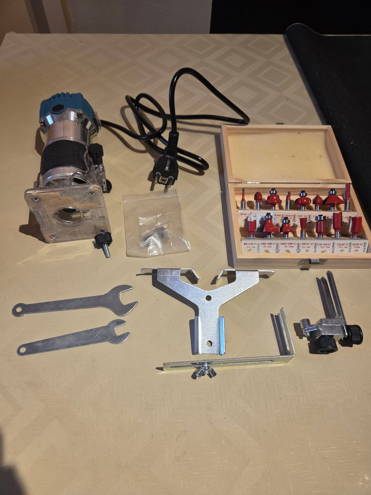 Kantenfrees, Bricolage & Construction, Outillage | Fraiseuses, Envoi, Coupe-bordure