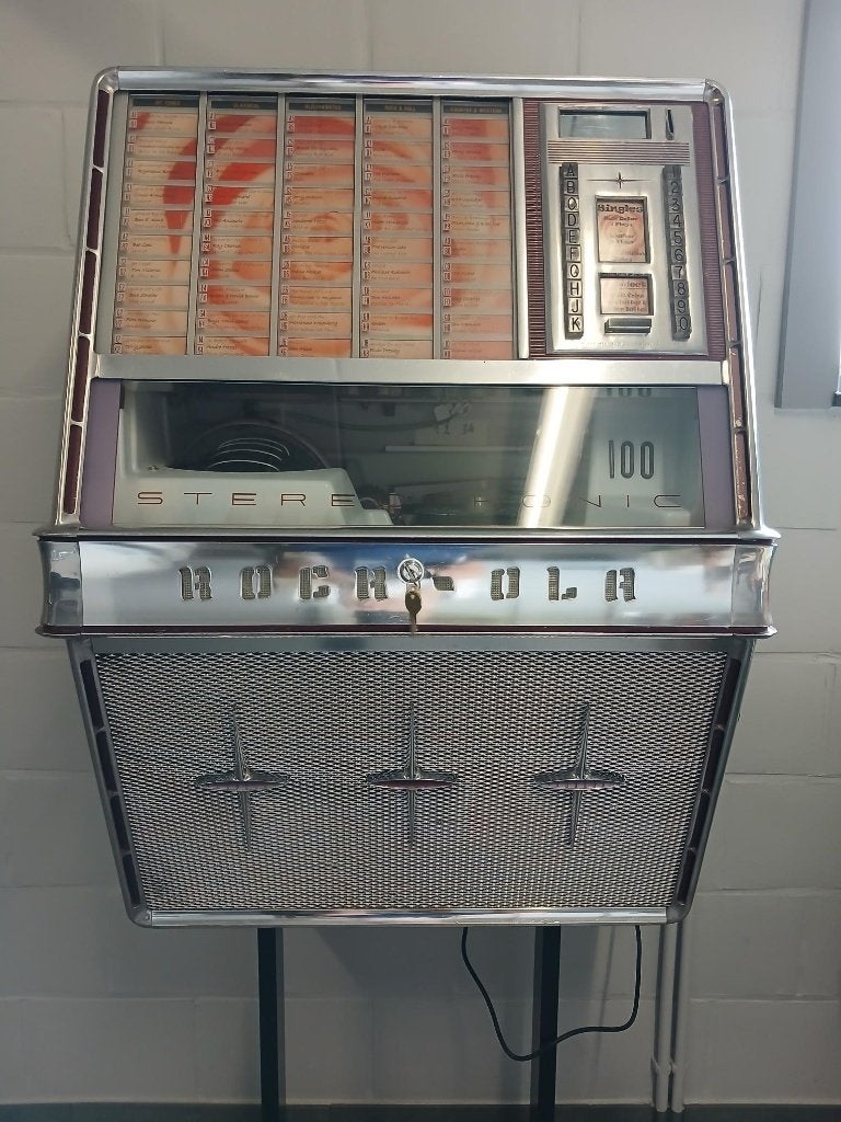 JUKEBOX MURAL ROCK OLA 1484 - 1960 en très bon état, Collections, Machines | Jukebox, 1950 à 1960, Avec singles, Rock Ola, Enlèvement