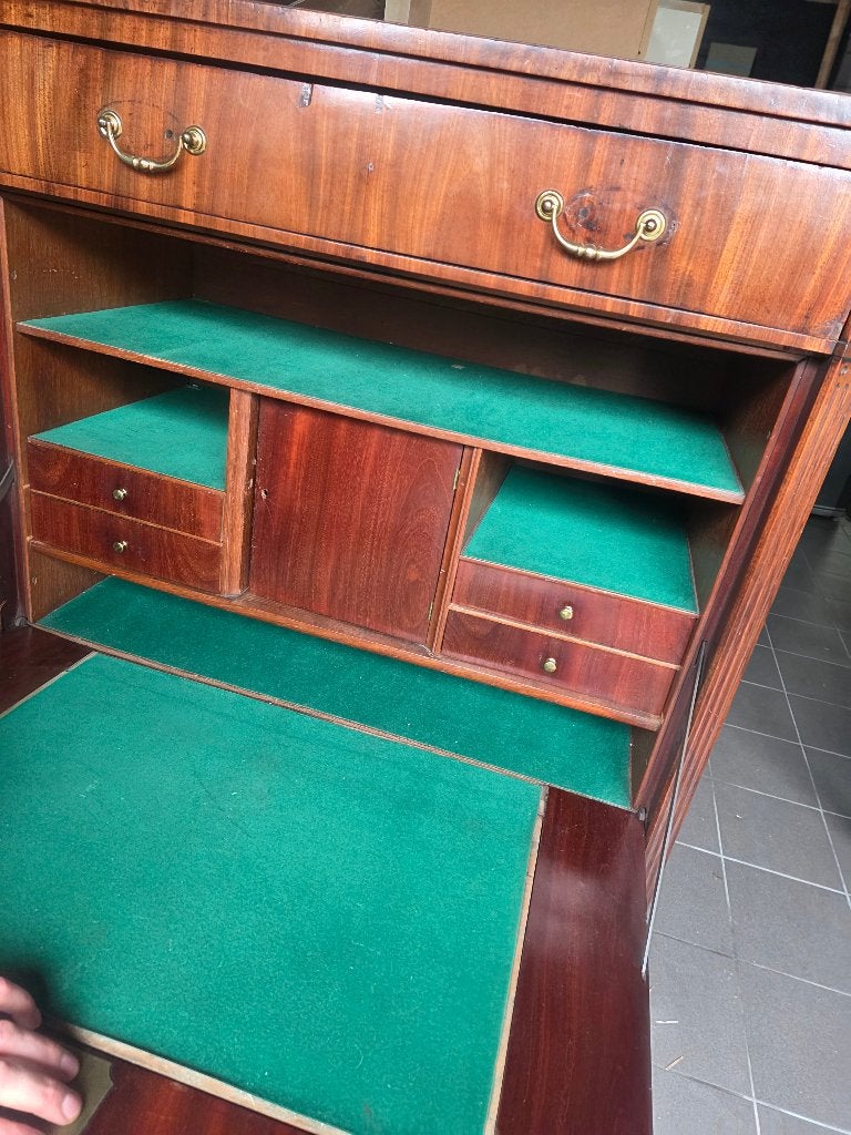 Gratis opknapkast! Antiek, Antiquités & Art, Antiquités | Meubles | Armoires, Enlèvement