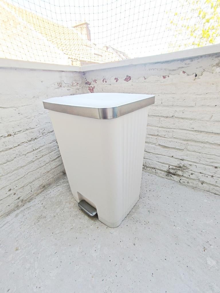 70L vuilnisbak goede staat, Ophalen, Kunststof, Gebruikt, Met pedaal