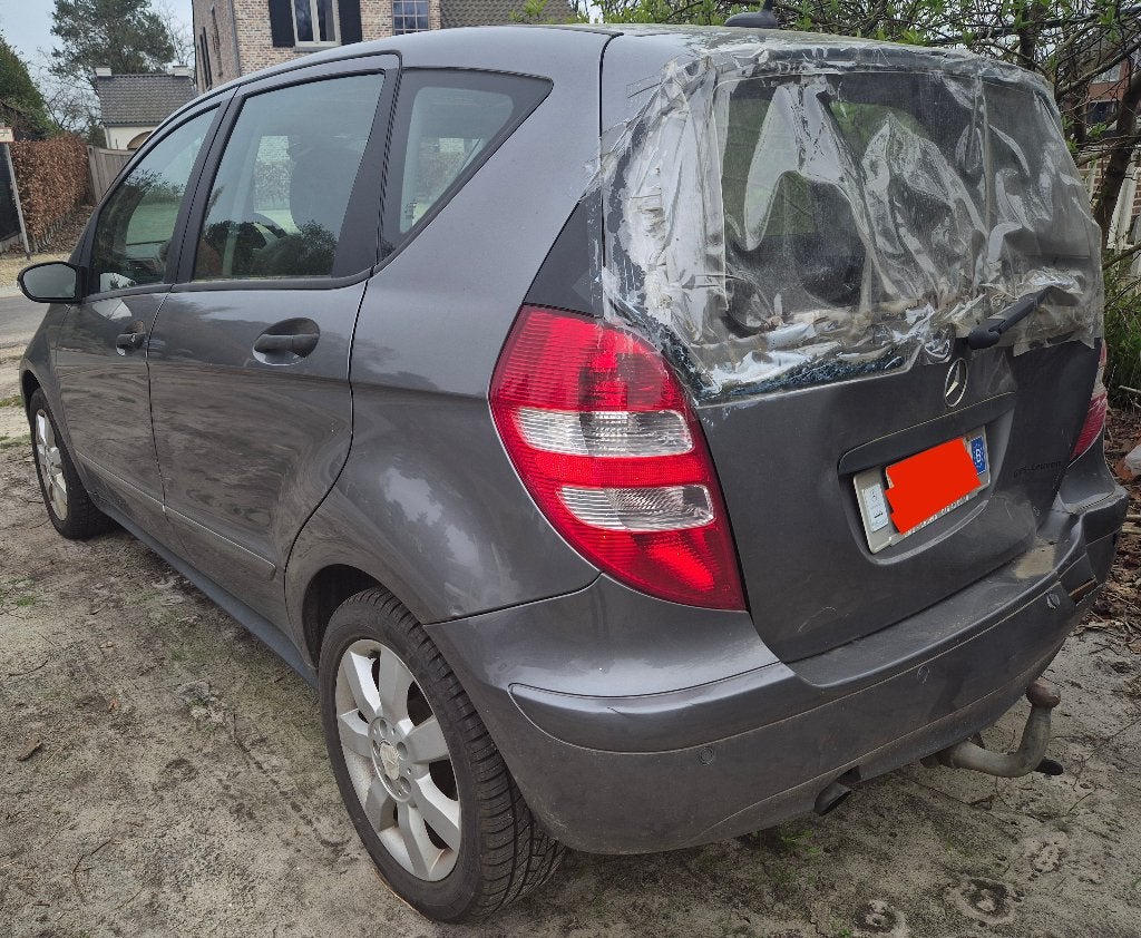 Mercedes Classe A - à réparer, Argent ou Gris, Boîte manuelle, Mercedes-Benz, Diesel