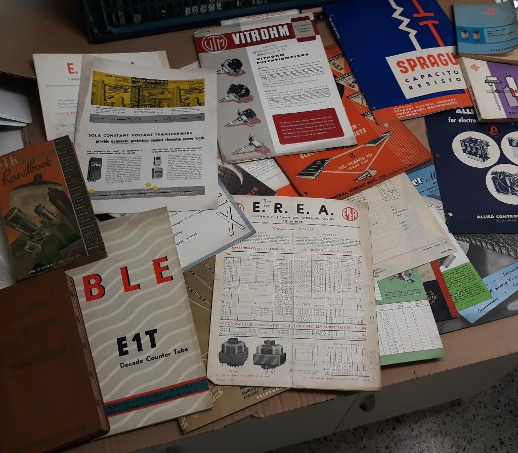 Allerhande catalogi/data fiches oude radio componenten, Verzamelen, Ophalen of Verzenden, Audio en Video