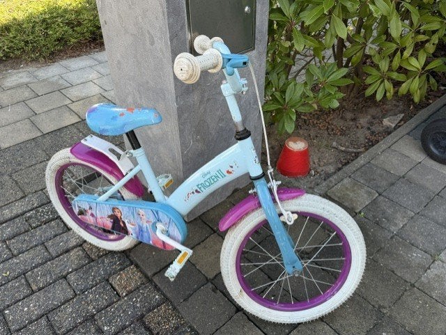 VÉLO POUR ENFANTS FROZEN, Frein à rétropédalage, 16 à 20 pouces, Enlèvement, Utilisé
