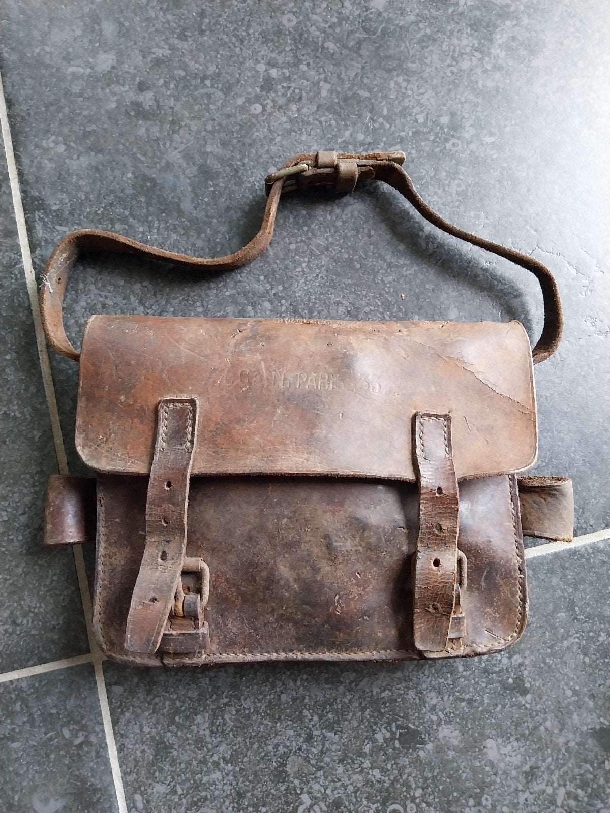 sacoche en cuir fer a cheval français cavalerie WW2 1940, Collections, Enlèvement ou Envoi