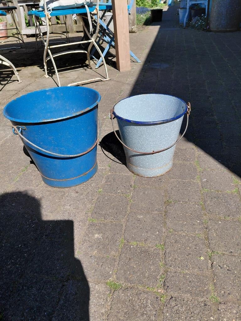 Oude emmers en kruik, Tuin en Terras, Ophalen