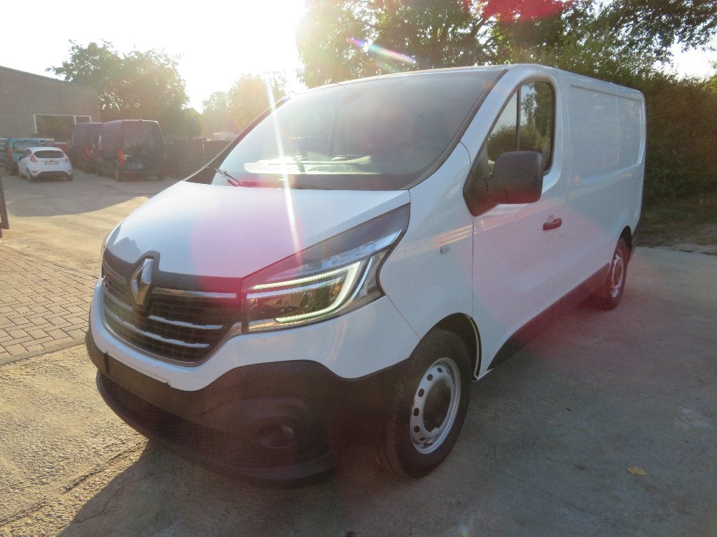 Renault Trafic 2.0dCi - L1H1 - 127.166km - €6d, Auto's, Bestelwagens en Lichte vracht, Voorwielaandrijving, Dealer onderhouden