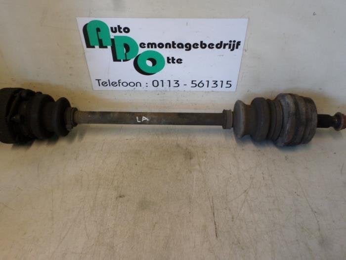 Arbre de transmission arrière gauche d'un Mercedes 200 - 50, 3 mois de garantie, Utilisé, -, -