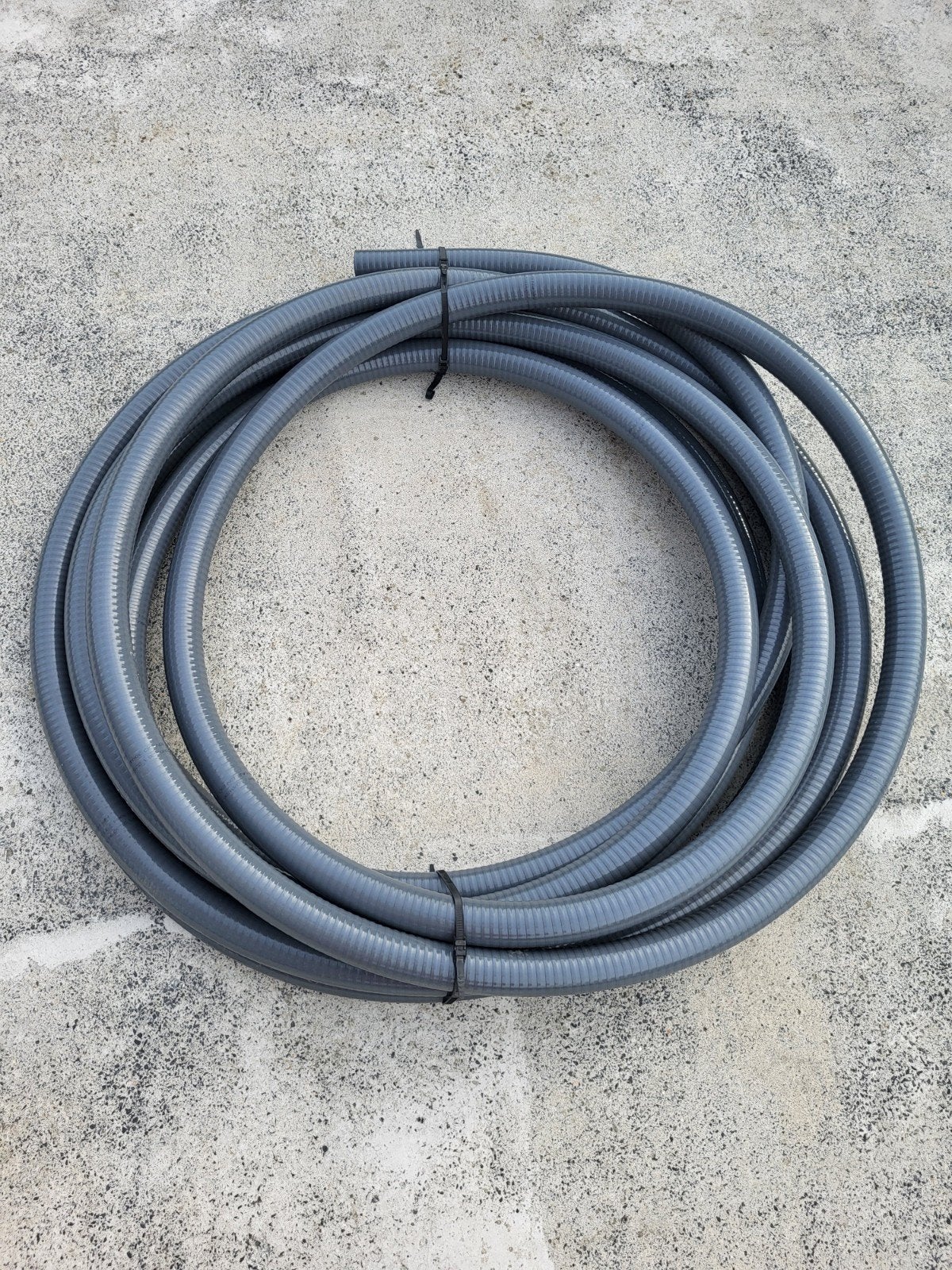 NIEUWE flexibele PVC-slang, Doe-het-zelf en Bouw, Ophalen, 6 meter of meer, Overige typen, PVC