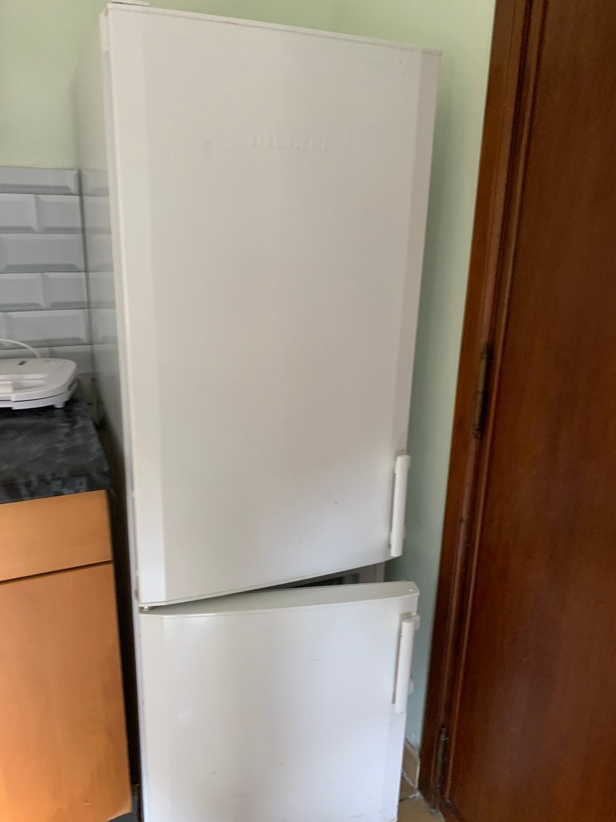 Wit liebherr koelkast, Elektronische apparatuur, Koelkasten en IJskasten, Ophalen, Zo goed als nieuw