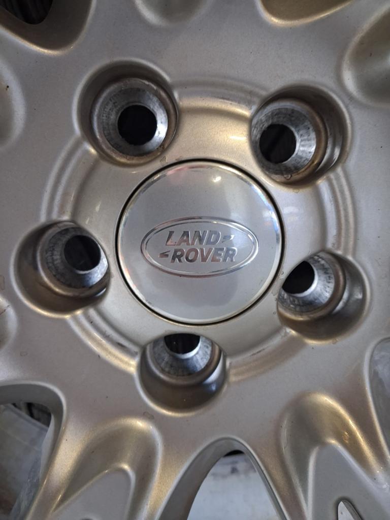 Jantes aluminium 19 pouces Land Rover avec pneus, Pneus et Jantes, Pneus hiver, 19 pouces, 235 mm