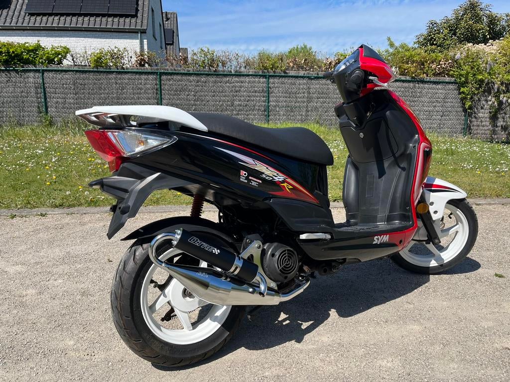 Sym Jet4R 2takt, B klasse, Fietsen en Brommers, Ophalen, Zo goed als nieuw