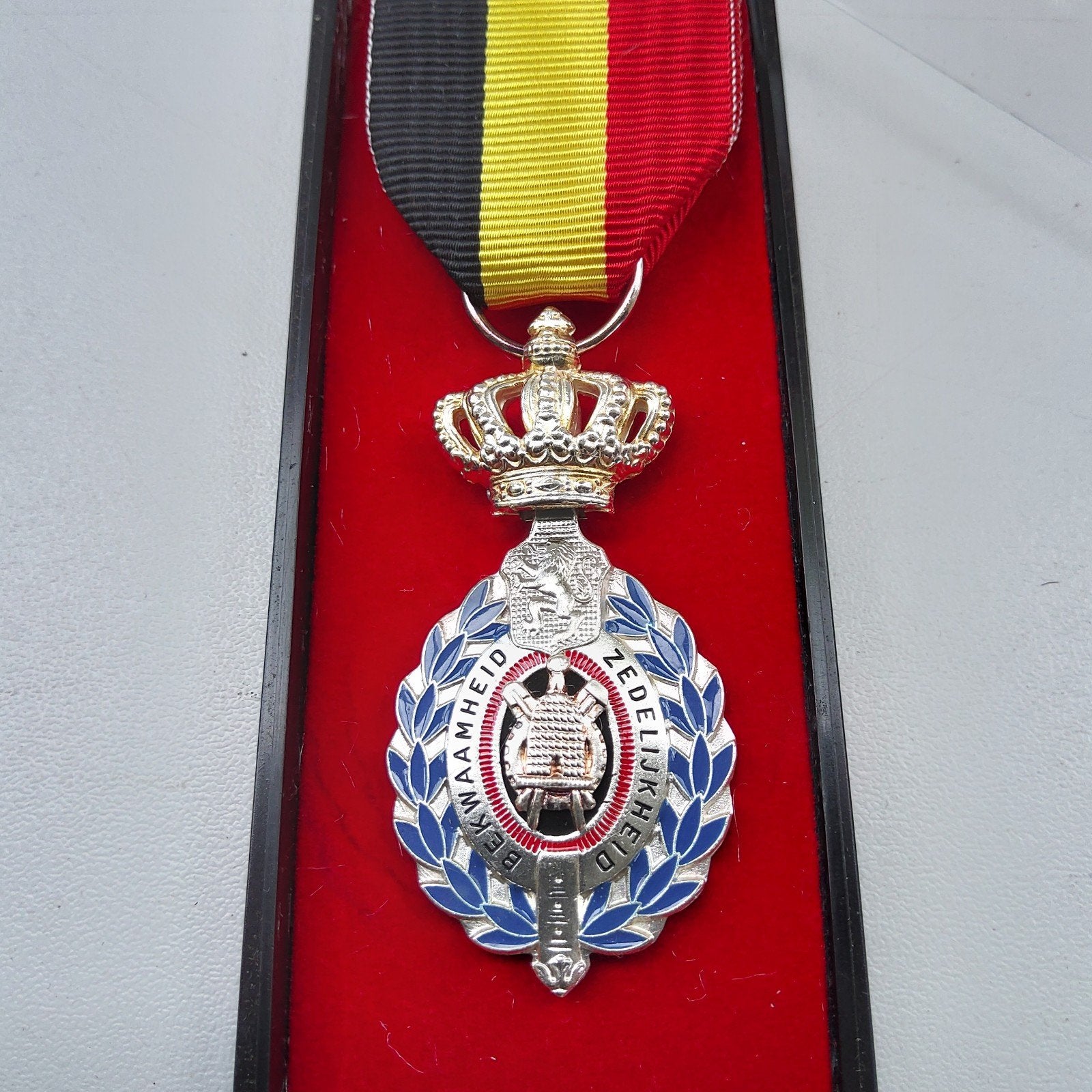 Vintage eremedaille in doosje., Ophalen of Verzenden