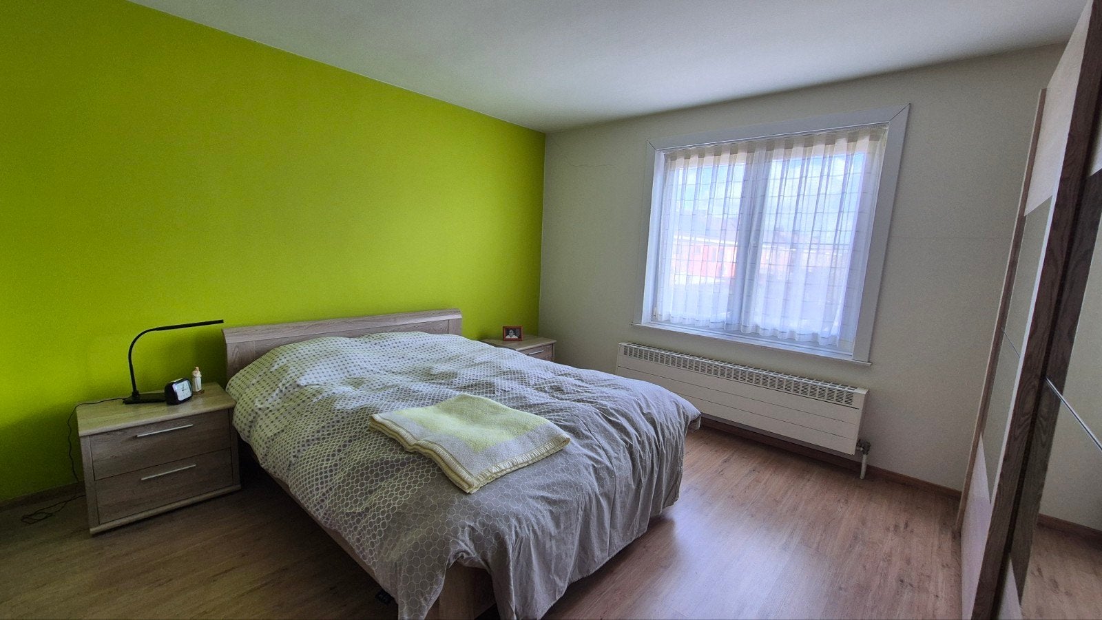 Slaapkamer 140 cm met kast en dressoir, Ophalen, 140 cm