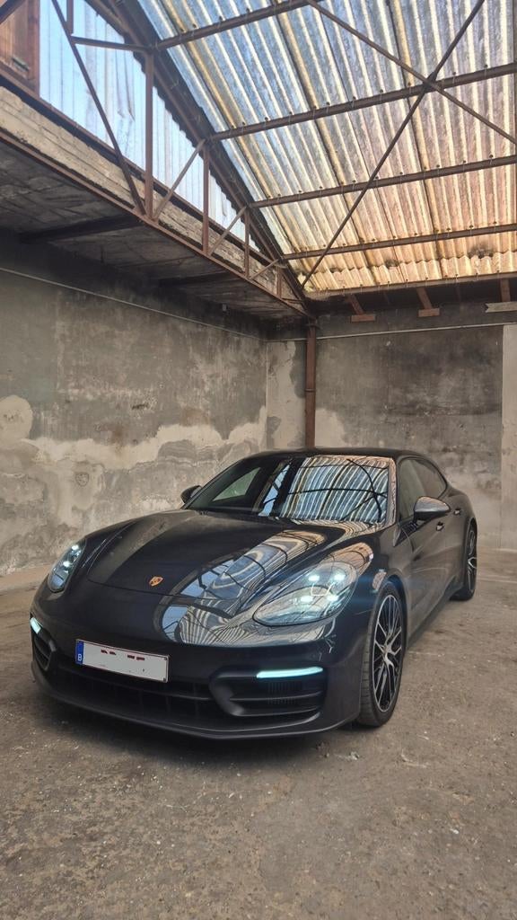 Porsche panamera 4 E hybride sport turismo 60.000km, Autos, Porsche, Cuir, Argent ou Gris, Achat, Euro 6