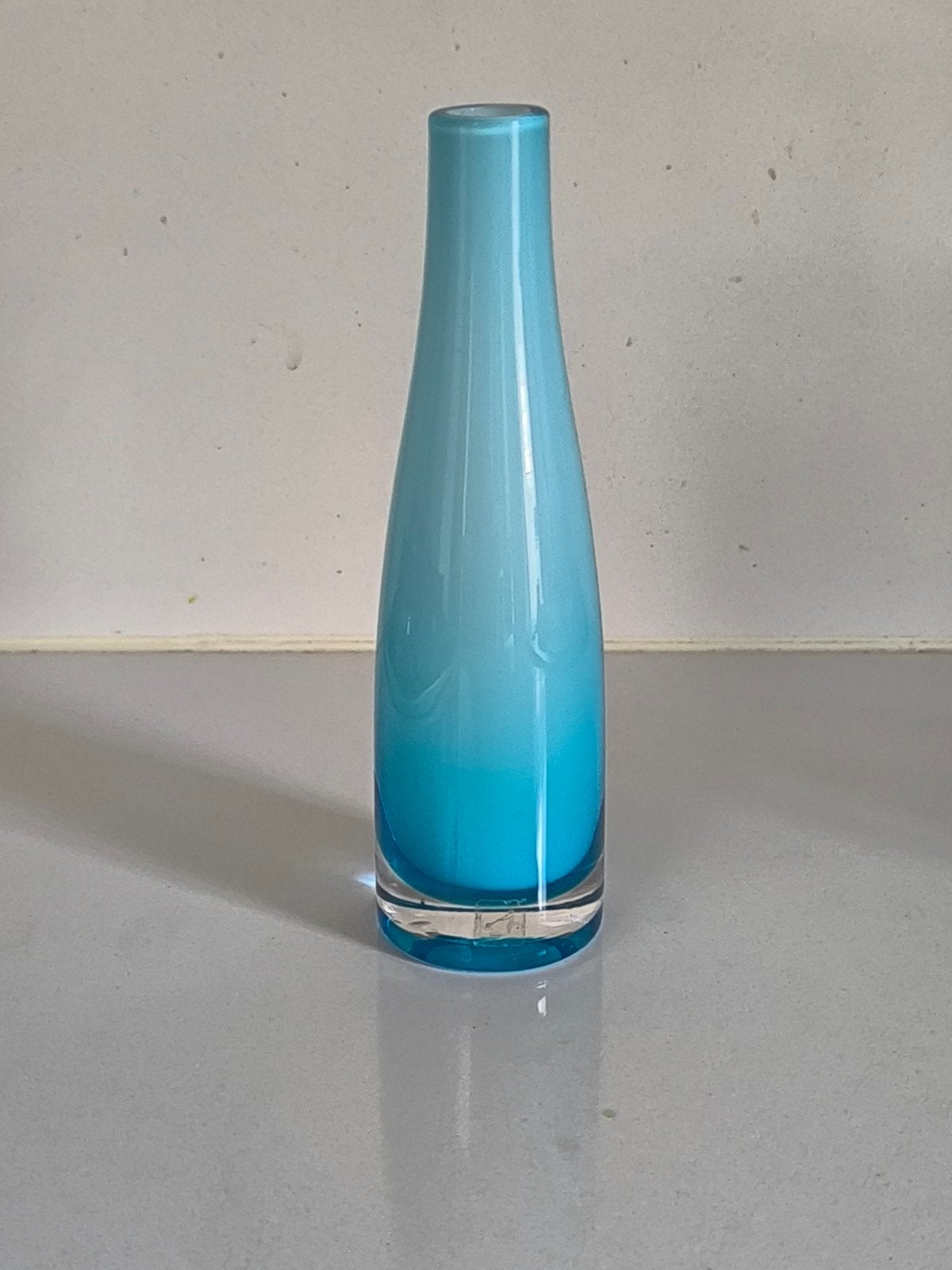 Mondgeblazen Leerdam vaasje, Ophalen of Verzenden, Blauw