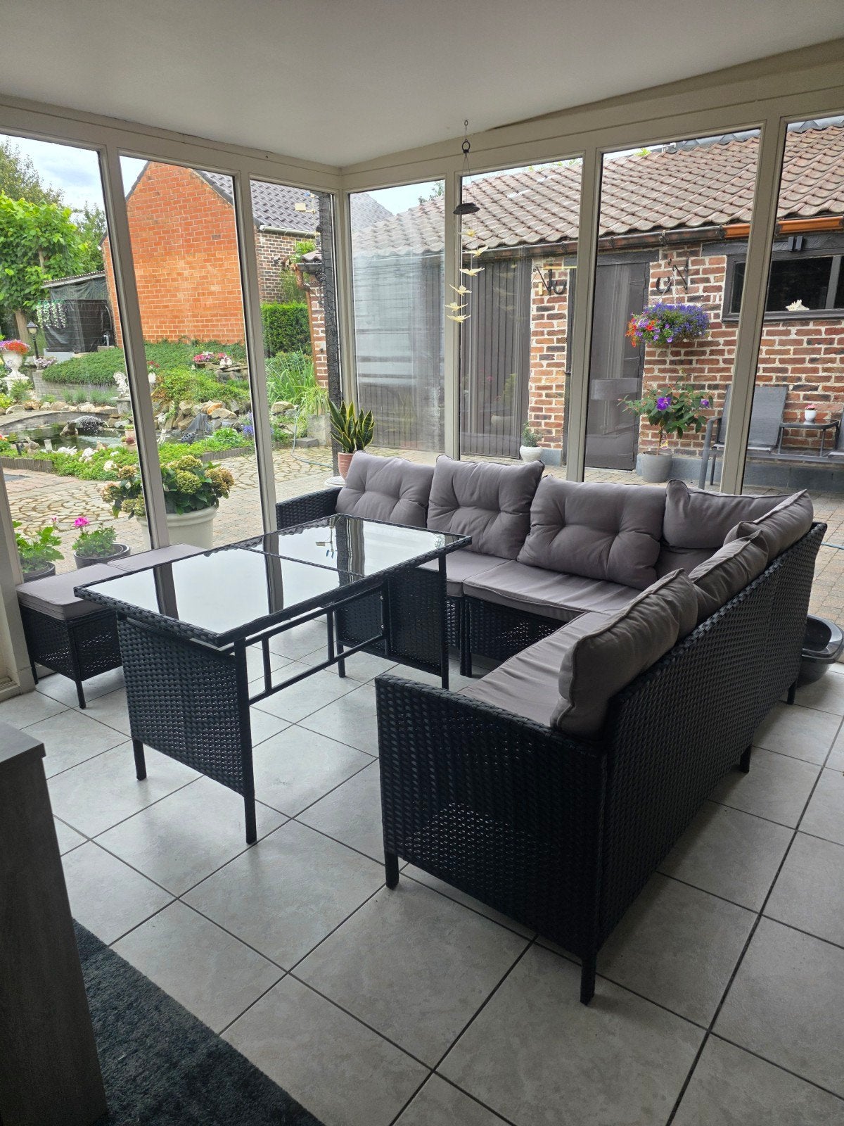 Loungeset met kussens, tafel en 2 krukjes, Ophalen, Loungeset