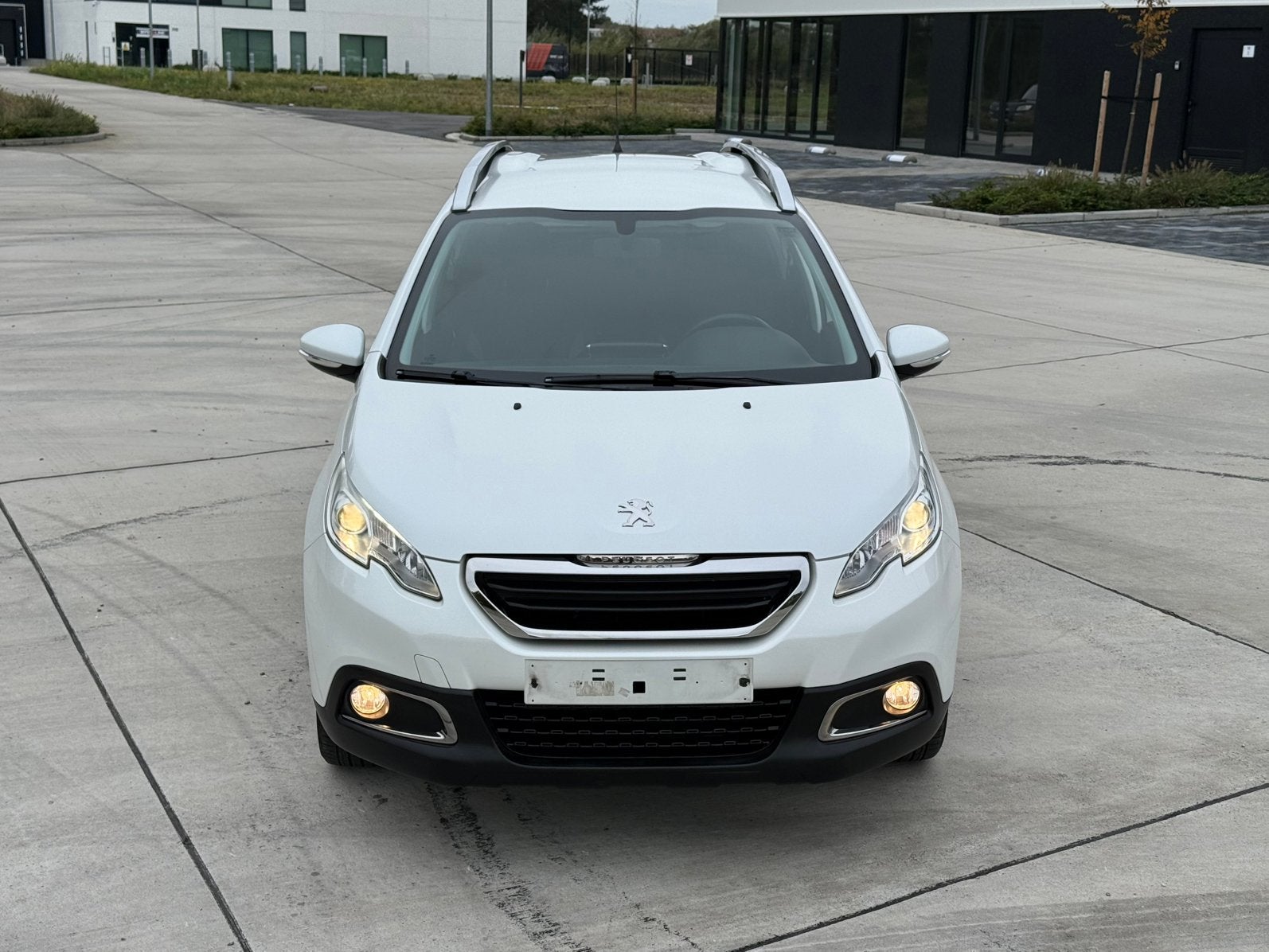 Peugeot 2008 - 1.2 Benzine - Nieuwe D-Riem, Voorwielaandrijving, Stof, Isofix, 1199 cc
