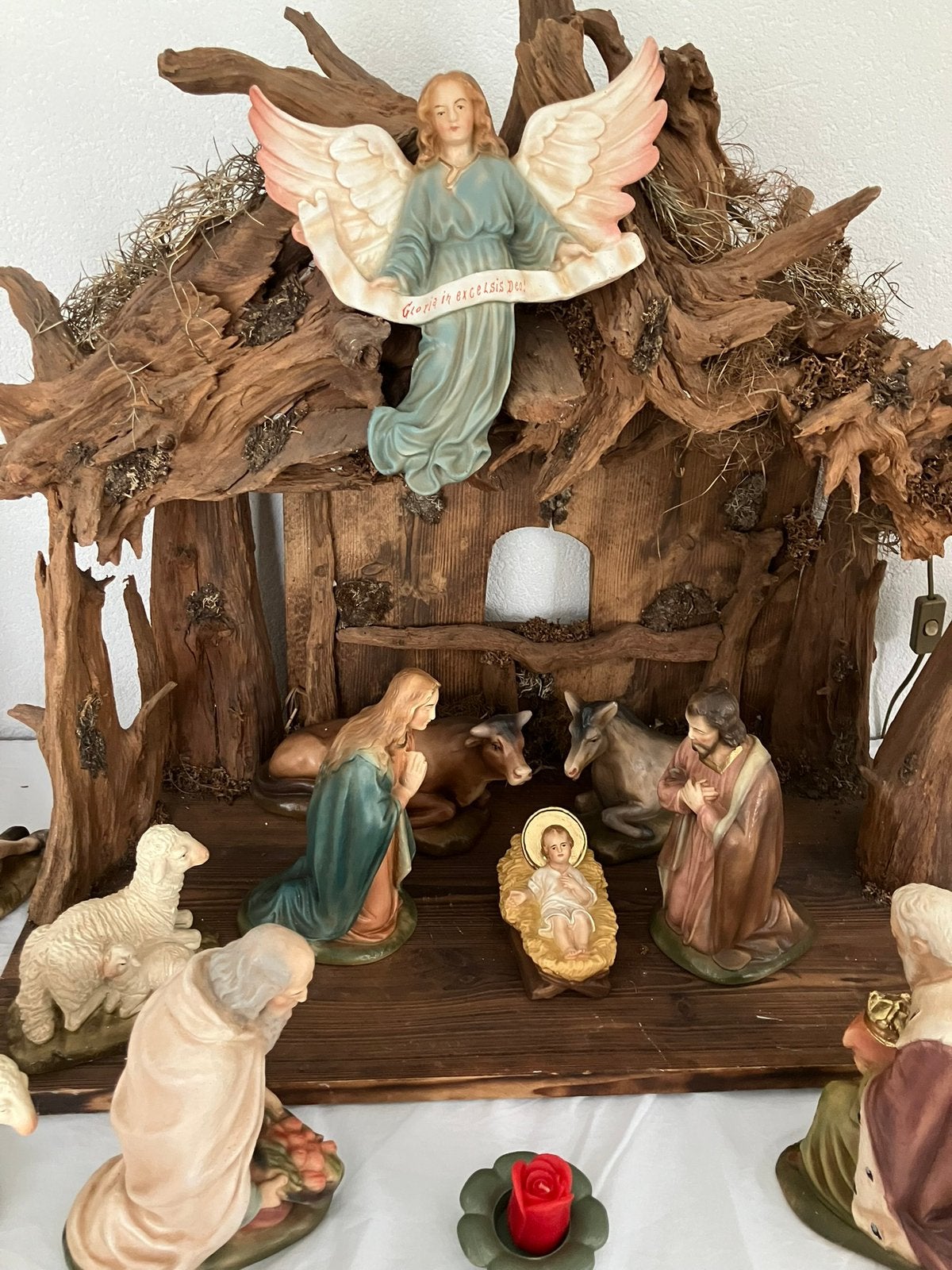Kerststal compleet met 25 beelden, Diversen, Ophalen of Verzenden, Zo goed als nieuw