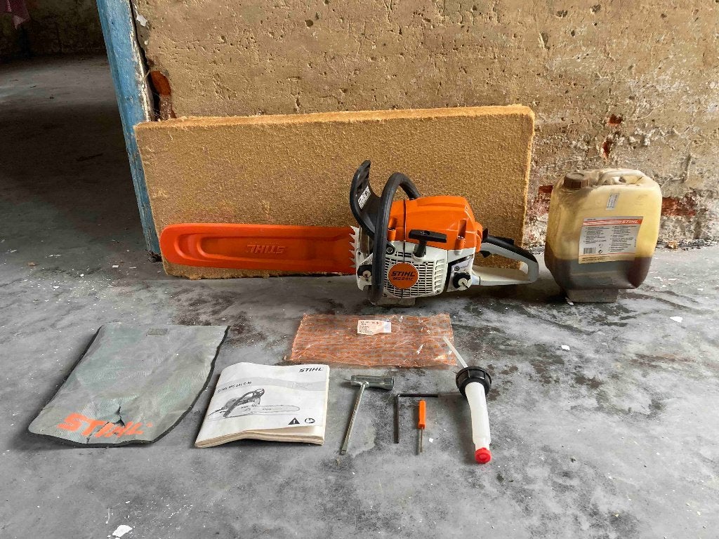 Kettingzaag - STIHL -MS 241C, Bricolage & Construction, Outillage | Scies mécaniques, Enlèvement, Comme neuf, Tronçonneuse