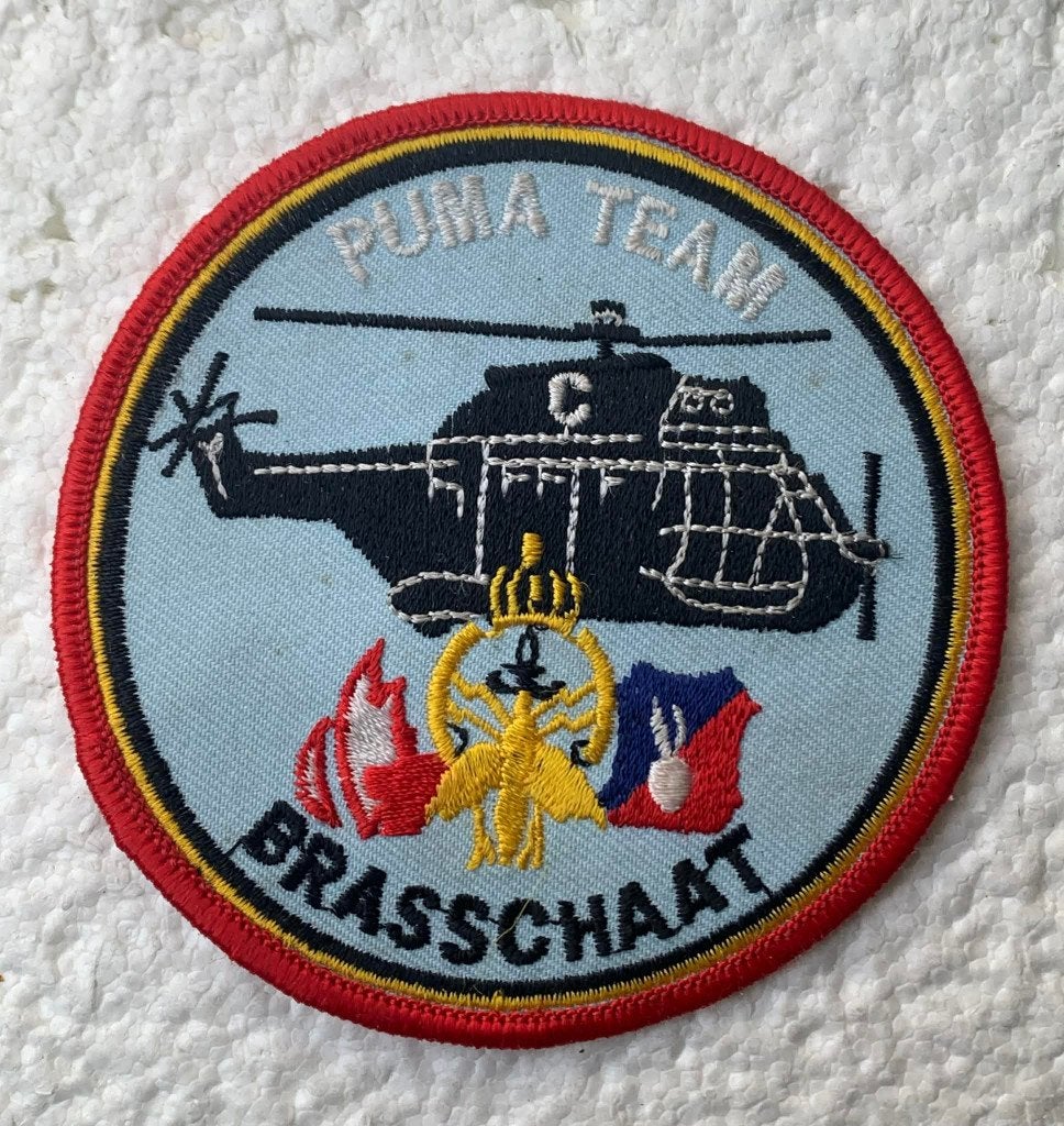 Rijkswacht Licht vliegwezen, PUMA TEAM (Lt blauw) Brasschaat, Verzamelen, Ophalen of Verzenden, Rijkswacht, Embleem of Badge