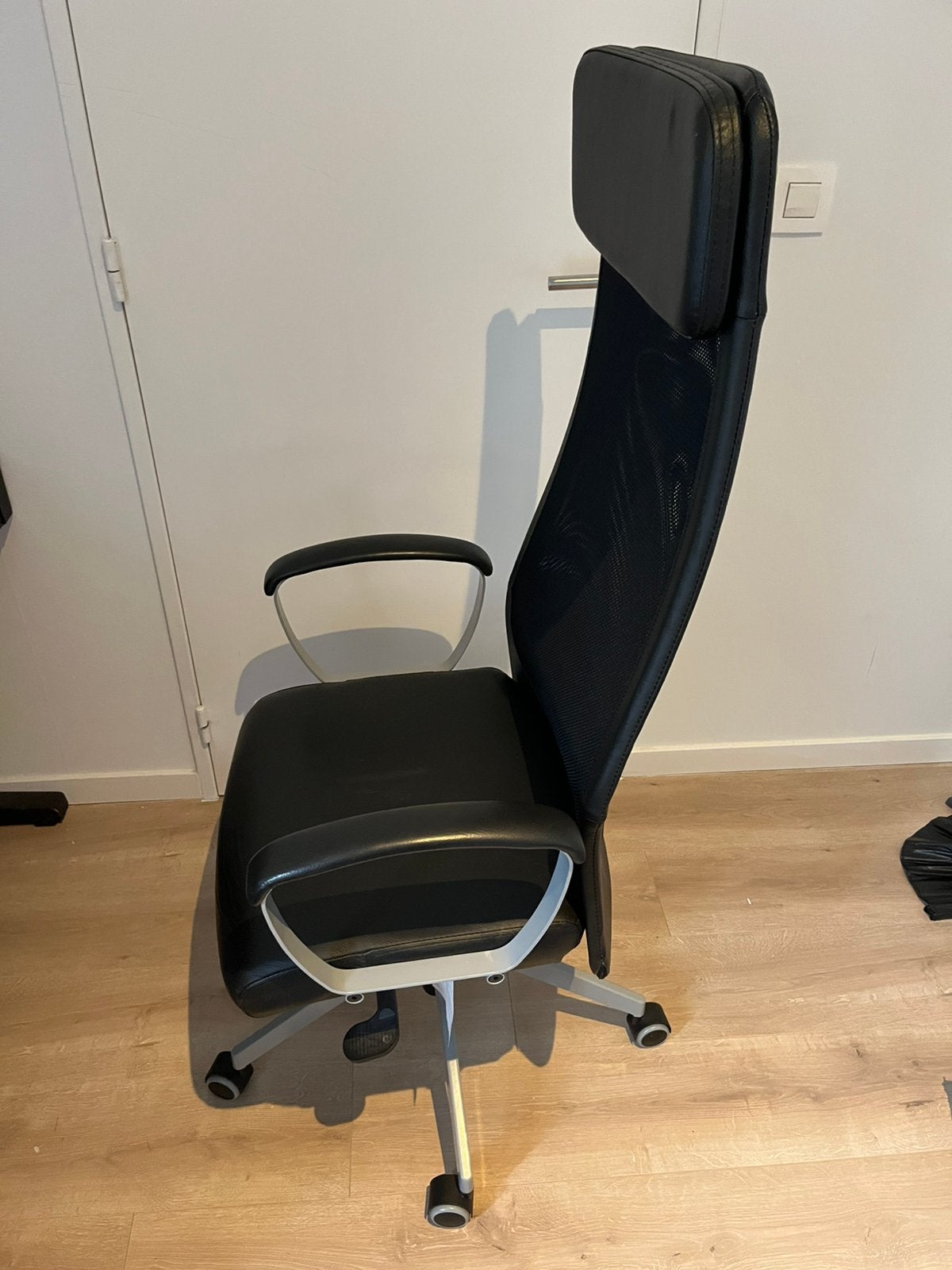 Chaise ikea Markus, Maison & Meubles, Chaises de bureau, Enlèvement, Comme neuf