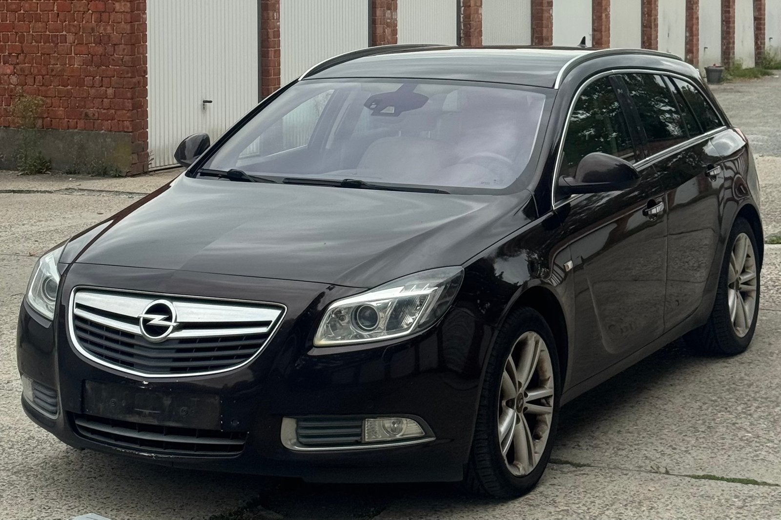 Opel Insignia 2.0CDTI automaat full option voor export, Auto's, Euro 5, Beige, 4 cilinders, Bruin