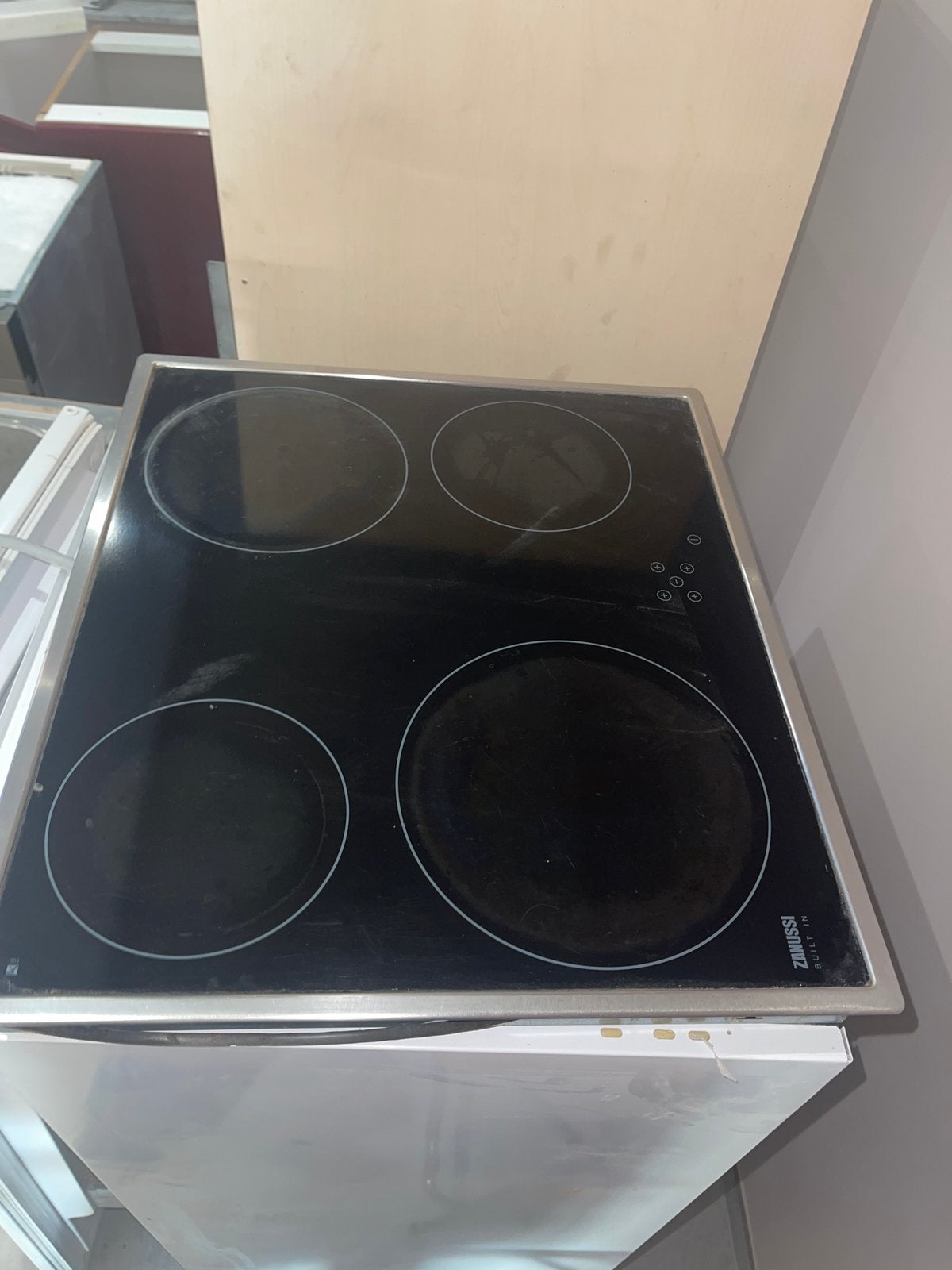 Taque électrique, Electroménager, Tables de cuisson, 4 zones de cuisson, Enlèvement, Utilisé, À Poser