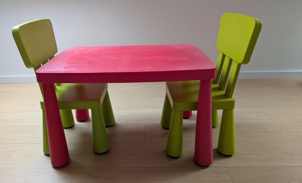 Tafeltje met stoelen Ikea, Enlèvement