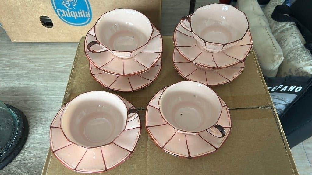 6 roze kopjes met onderbord, Maison & Meubles, Cuisine | Vaisselle, Enlèvement
