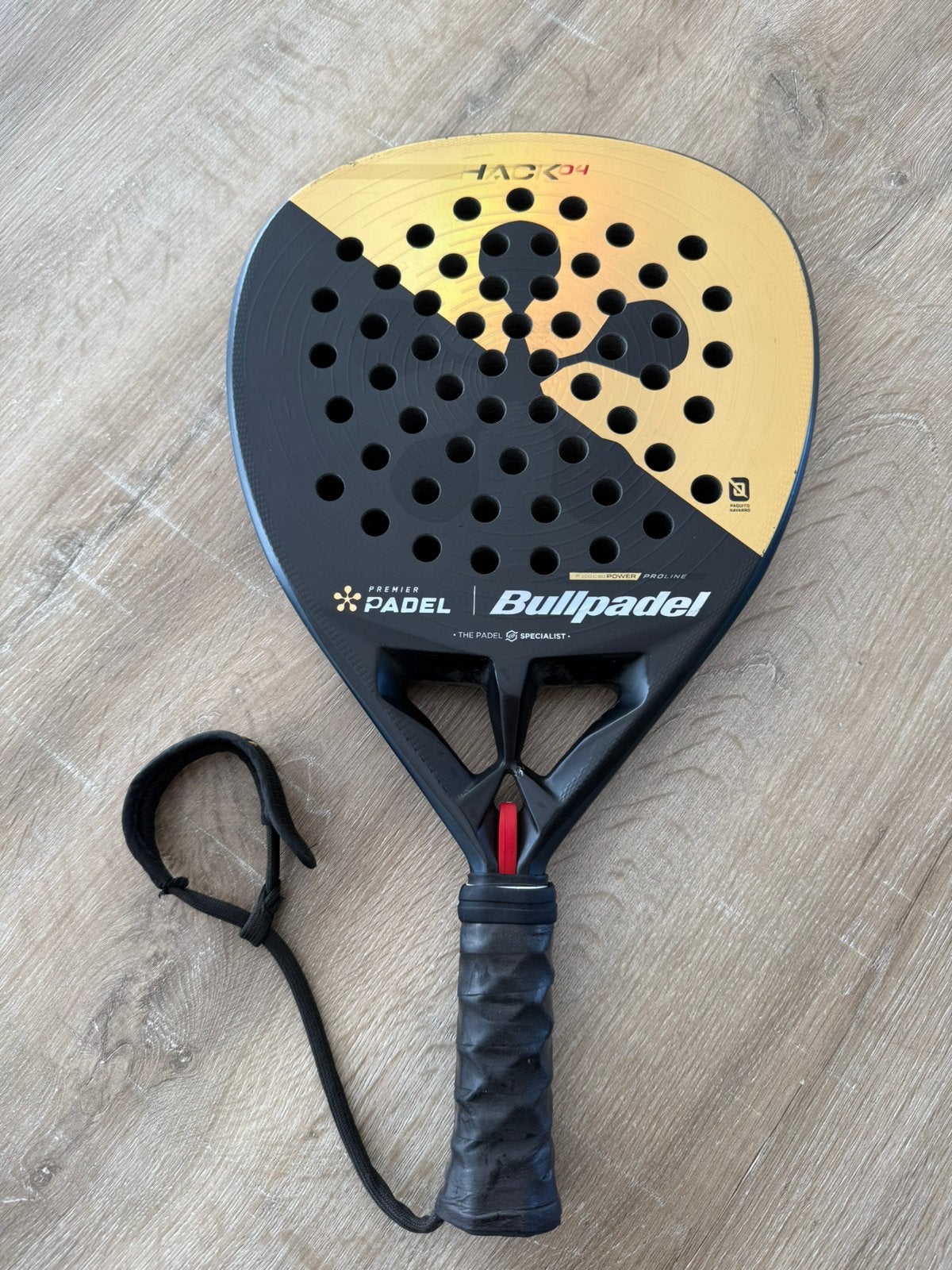 Bullpadel Hack 04 Power Limited Edition – 5 maanden gebruikt, Verzenden, Zo goed als nieuw