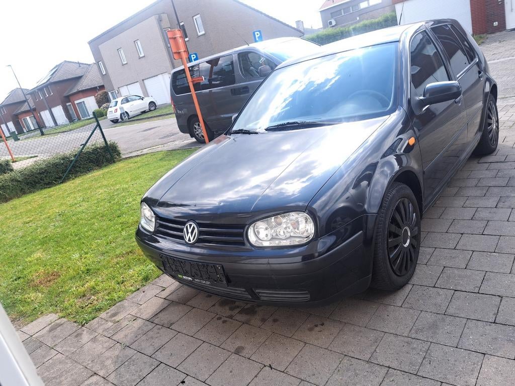 Tekoop volkswagen golf 4.1.6 benzine, automatik, Autos, Volkswagen, Achat, Essence, Golf, Particulier