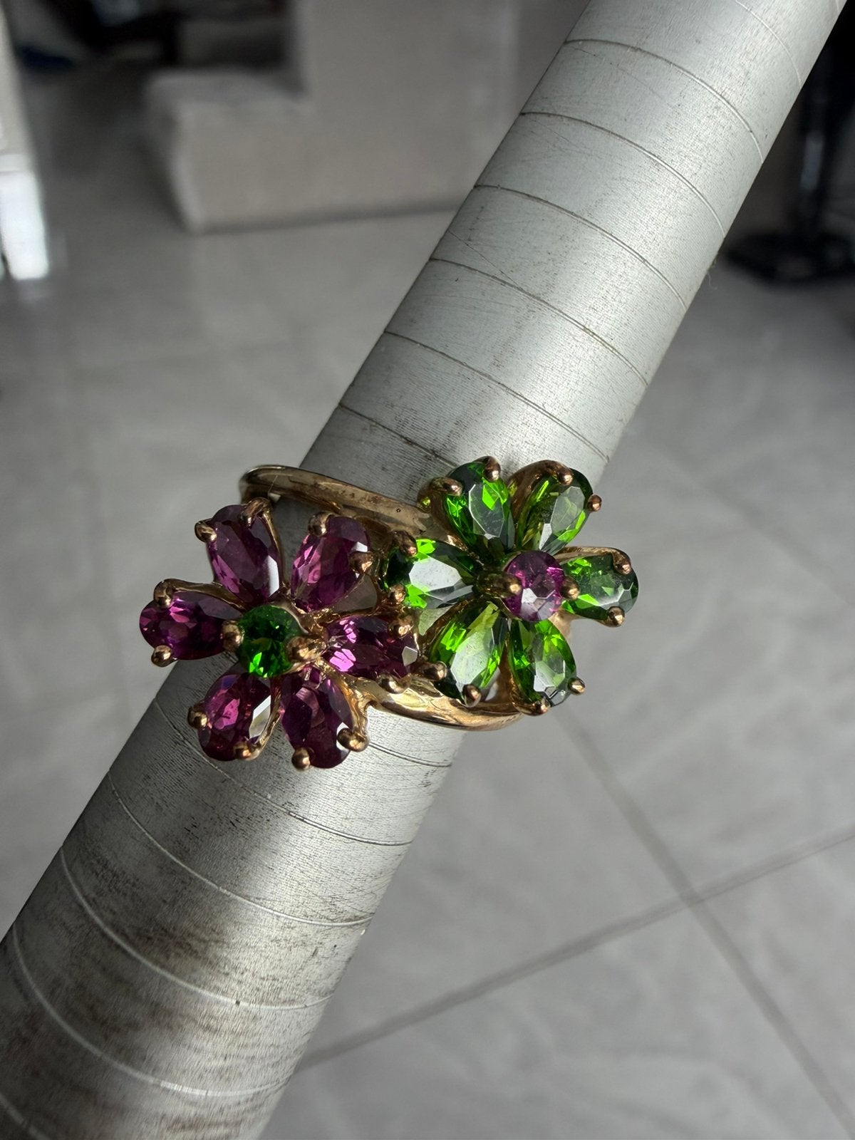 9 karat gouden ring Peridot en Amethist, Ophalen, Zo goed als nieuw