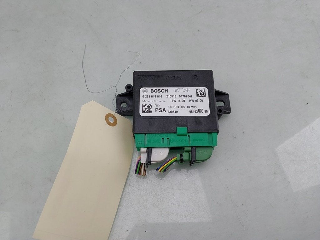 ORDINATEUR AIDE AU STATIONNEMENT Opel Vivaro, Utilisé, Opel