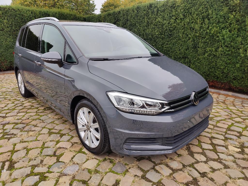 Volkswagen Touran 1.5 TSI OPF DSG ACTIVE, Stof, 1498 cc, 4 cilinders, 7 zetels