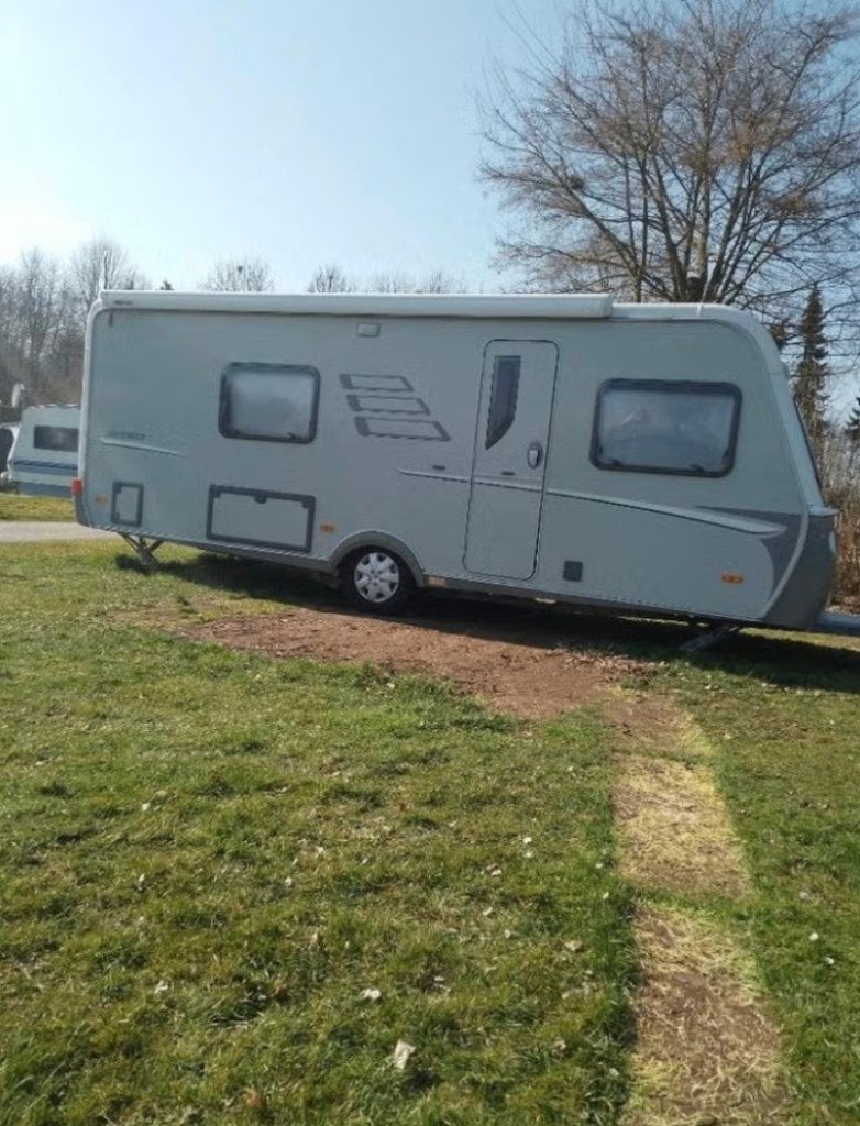 Hymer Eriba nova 580Sl, Caravans en Kamperen, 2 aparte bedden, Rondzit, Particulier, Voortentlamp