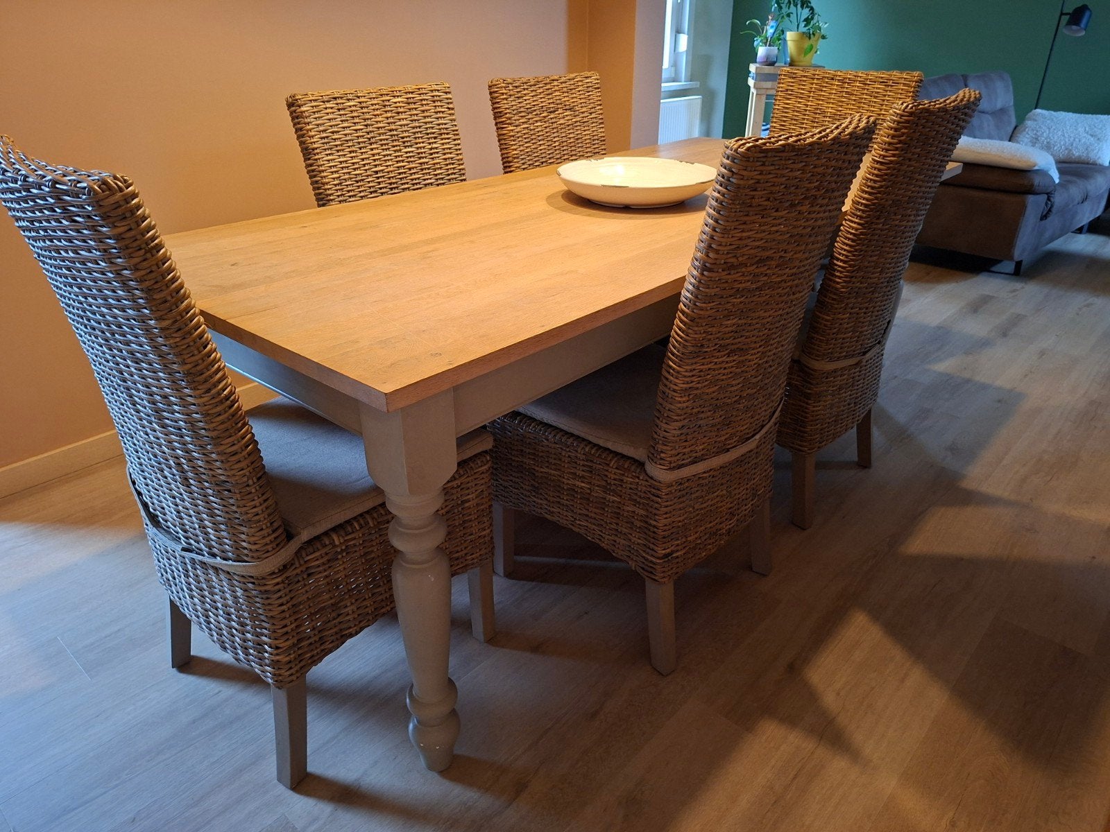 tafel (echt hout) en 6 stoelen, Huis en Inrichting, Complete eetkamers, Ophalen, Zo goed als nieuw, Landelijk, 6 tot 8 stoelen