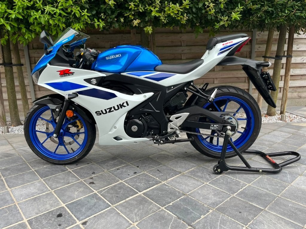 Suzuki GSX 125-R 10/2025 **2100KM** perfecte staat !!**, Motoren, Nieuw, Bedrijf, Sport, 11 kW of minder