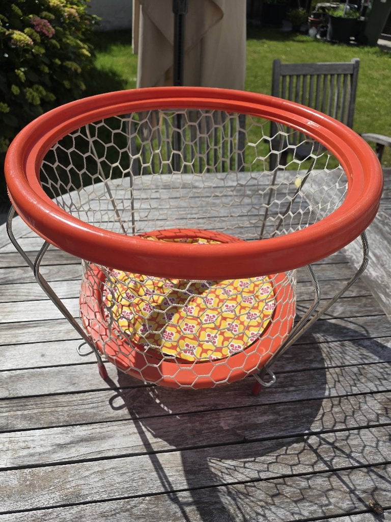 Vintage poppenbox, Ophalen