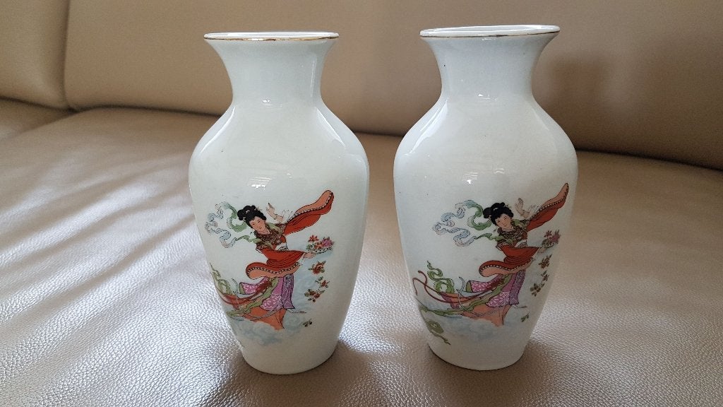 2 mooie decoratieve Chinese vaasjes, Antiek en Kunst, Ophalen