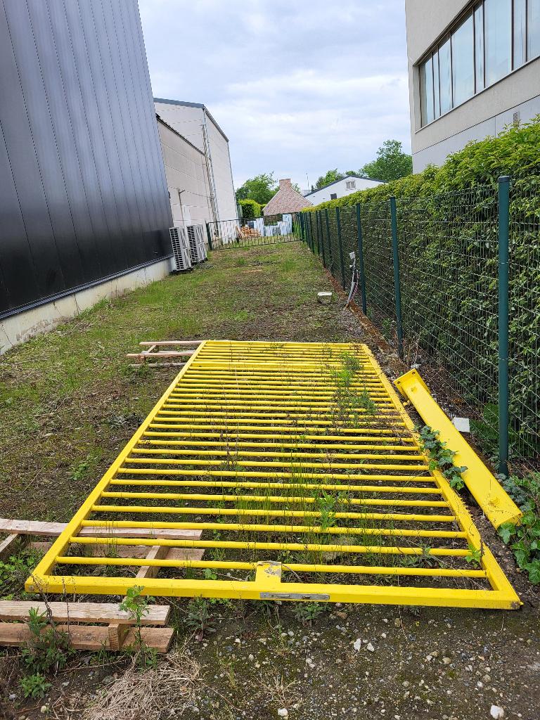 Portail métallique à vendre et en bon état, Enlèvement, Comme neuf