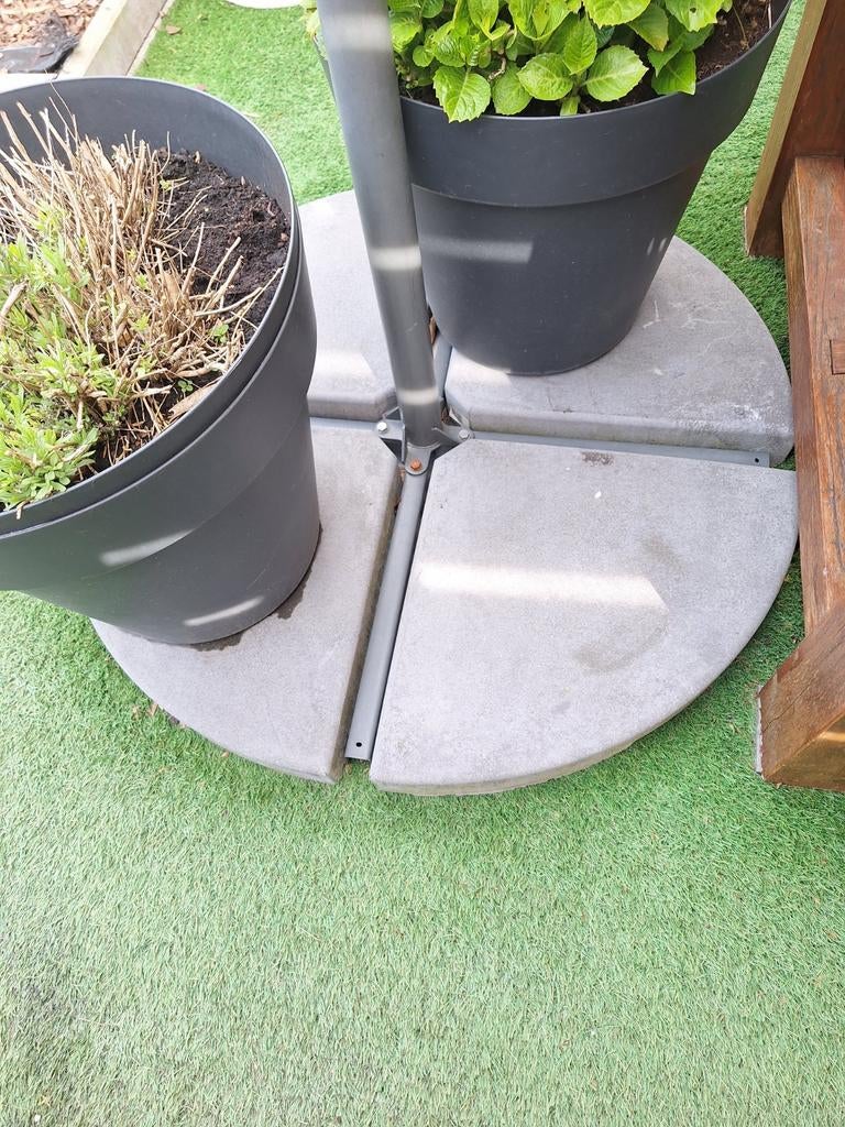 Te koop 4 parasol tegels beton, Tuin en Terras, Ophalen